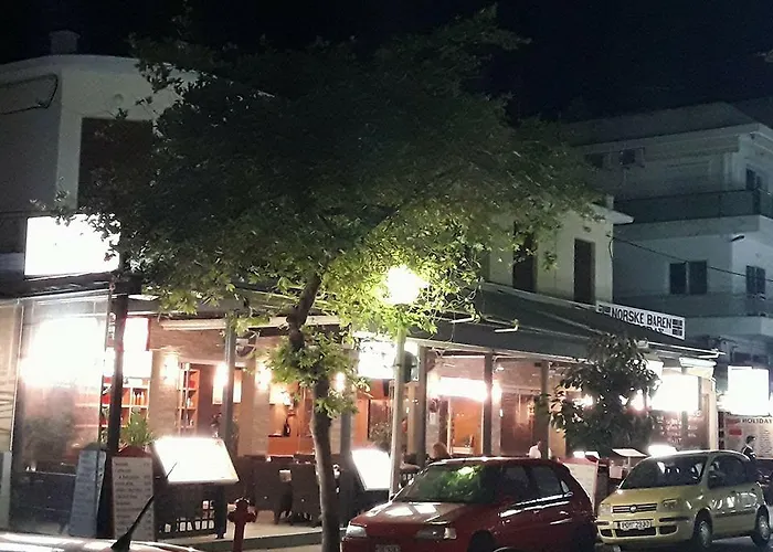 아파트 Beautiful Center Flat *